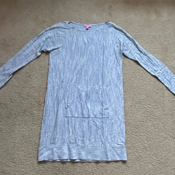 Lilly Pulitzer Casual Pullover Beach Coverup- Size M - Picture 1 of 8